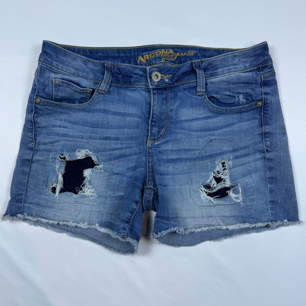 Arizona Jean Co Distressed Denim Shorts Juniors 5 Blue Frayed Hem Ripped Edgy